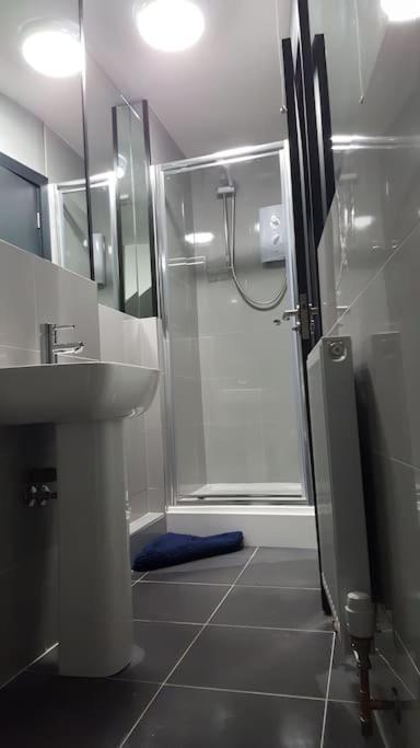 The V.I.P Suite - Sleeps 24! Best For Large Groups Liverpool Exterior foto